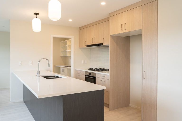 Photo of property in 70 Farnworth Terrace, Glenside, Wellington, 6037