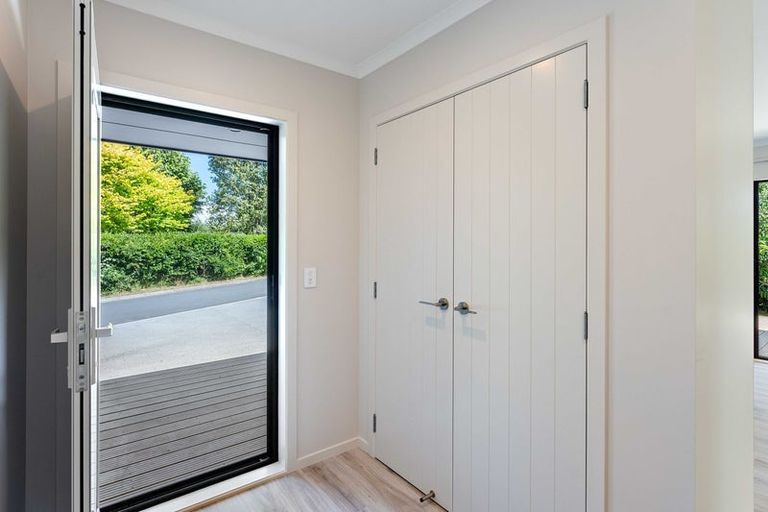 Photo of property in 62 Awanui Drive, Waikanae, 5036