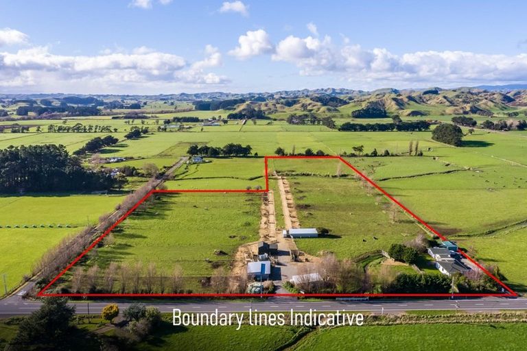 Photo of property in 80541 Masterton Road, Woodville, 4999