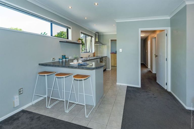 Photo of property in 62 Solomon Avenue, Redwood, Christchurch, 8051