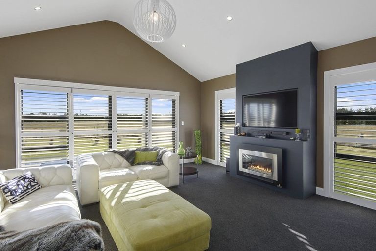 Photo of property in 34 Mckays Road, West Melton, Christchurch, 7671
