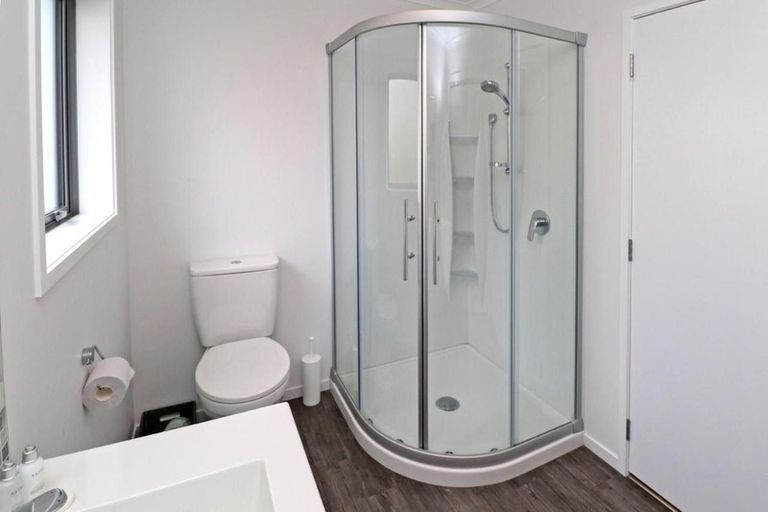 Photo of property in 4/5 Jones Crescent, Melville, Hamilton, 3206