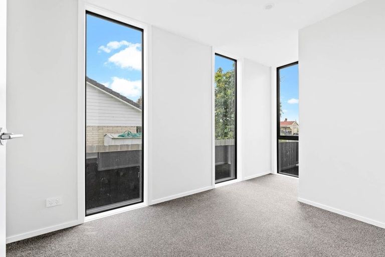 Photo of property in 17 Pukakaho Lane, Papatoetoe, Auckland, 2025