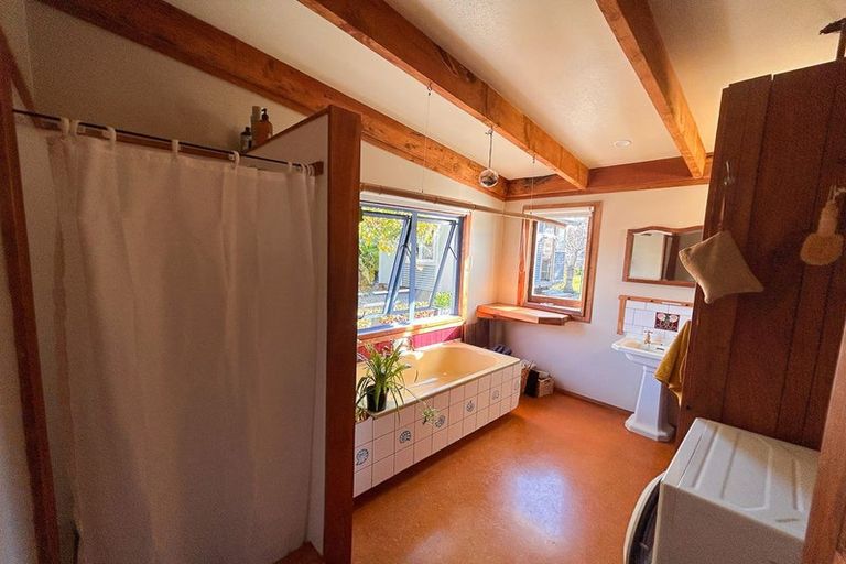 Photo of property in 21 Grove Road, Haumoana, 4102