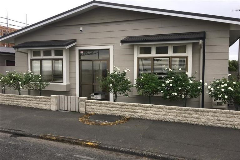 Photo of property in 603 Marine Parade, Napier South, Napier, 4110