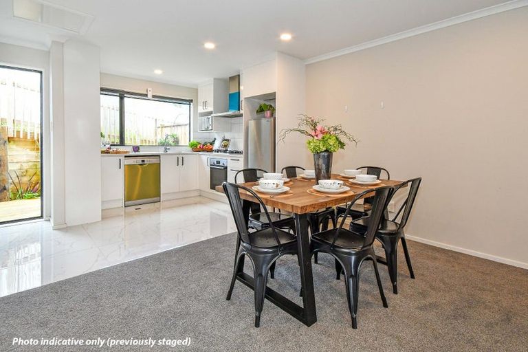 Photo of property in 27a Poruru Close, Papakura, 2110