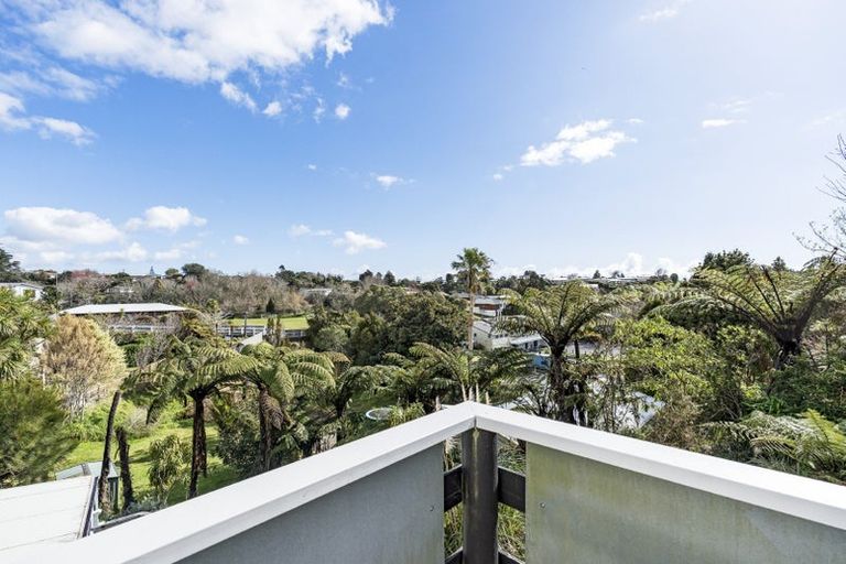 Photo of property in 5 Jensen Place, Frankleigh Park, New Plymouth, 4310