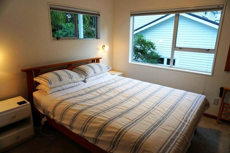 Photo of property in 8 Waikare Street, Karori, Wellington, 6012