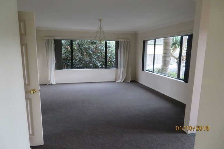 Photo of property in 205 Kilkenny Drive, East Tamaki Heights, Auckland, 2016