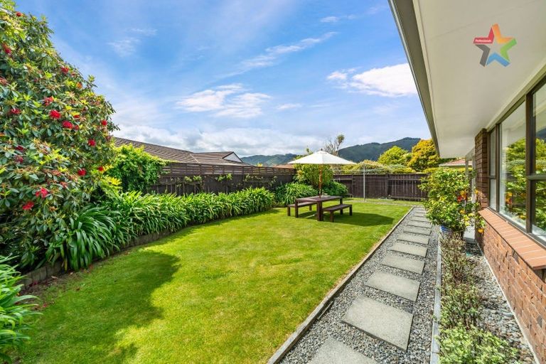 Photo of property in 25 Waddington Drive, Naenae, Lower Hutt, 5011