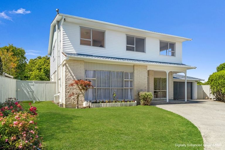 Photo of property in 3b Hunter Place, Merrilands, New Plymouth, 4312