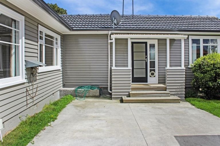 Photo of property in 138 Yaldhurst Road, Sockburn, Christchurch, 8042