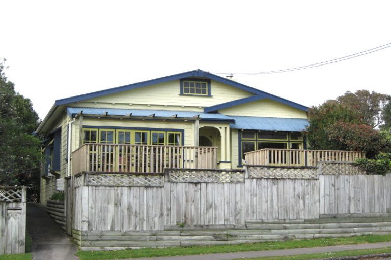 Photo of property in 136 Lemon Street, Strandon, New Plymouth, 4312