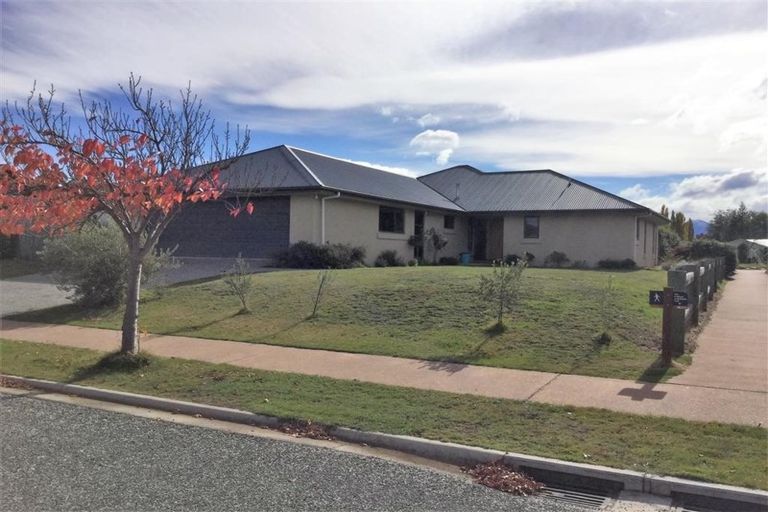 Photo of property in 20 Ash Avenue, Albert Town, Wanaka, 9305
