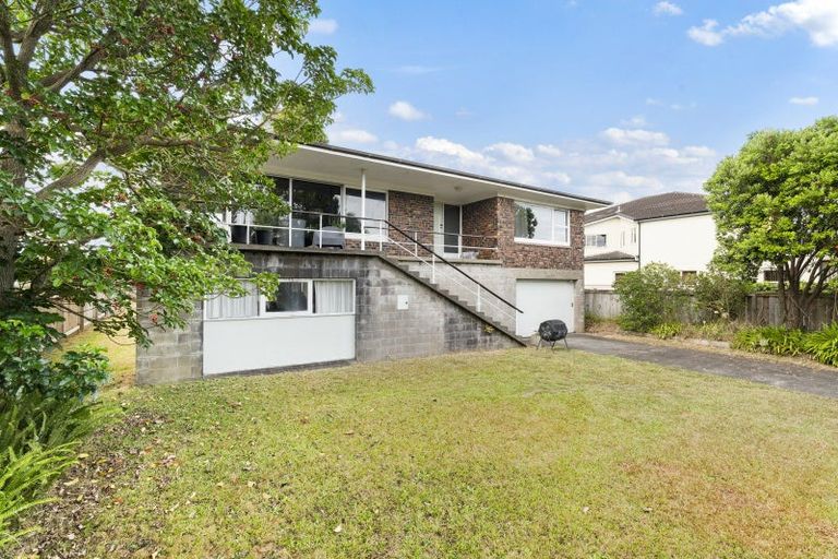 Photo of property in 40 Riverlea Avenue, Pakuranga, Auckland, 2010