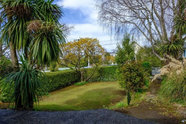 Photo of property in 53 Argyle Street, Mornington, Dunedin, 9011