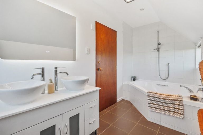 Photo of property in 12 Moodie Street, Shiel Hill, Dunedin, 9013