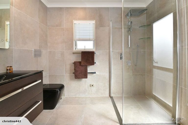 Photo of property in 34 Chesterfield Way, Orewa, 0931