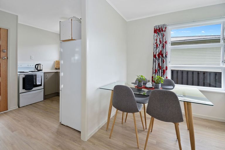 Photo of property in 57 Tatariki Street, Rosehill, Papakura, 2113