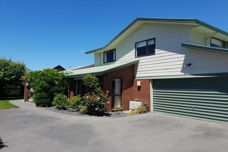 Photo of property in 21 Wadeley Road, Ilam, Christchurch, 8041