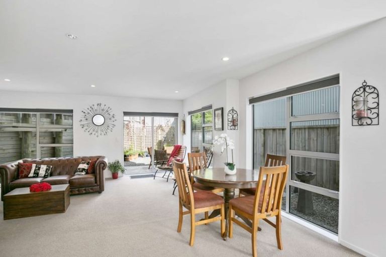 Photo of property in 36a Erlestoke Crescent, Churton Park, Wellington, 6037