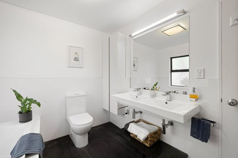 Photo of property in 49 Holliss Avenue, Cashmere, Christchurch, 8022