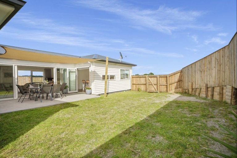 Photo of property in 13 Karanema Place, Coastlands, Whakatane, 3120