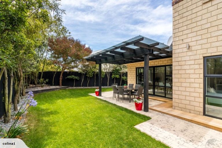 Photo of property in 7 Stoneleigh Green, Parklands, Christchurch, 8083