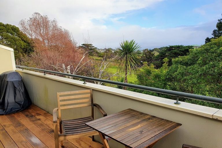Photo of property in 37 Tates Court, Gulf Harbour, Whangaparaoa, 0930