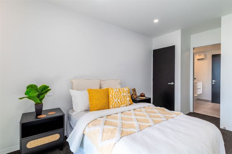 Photo of property in 9/272 Marine Parade, New Brighton, Christchurch, 8061