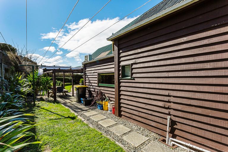 Photo of property in 43 Beresford Street, Kaikorai, Dunedin, 9010