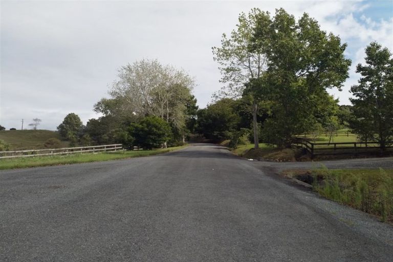 Photo of property in 33 Wairangi Road, Kerikeri, 0294