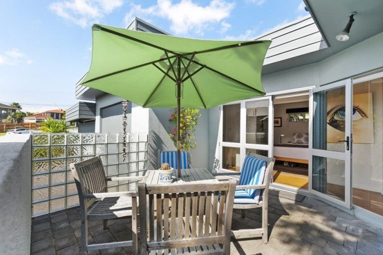 Photo of property in 1/27 Park Rise, Campbells Bay, Auckland, 0630