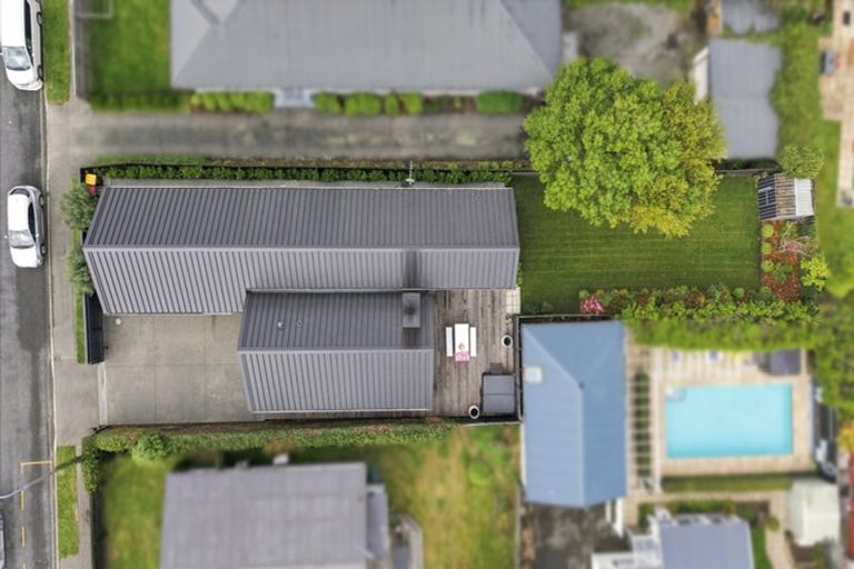 Photo of property in 225 Springfield Road, St Albans, Christchurch, 8014