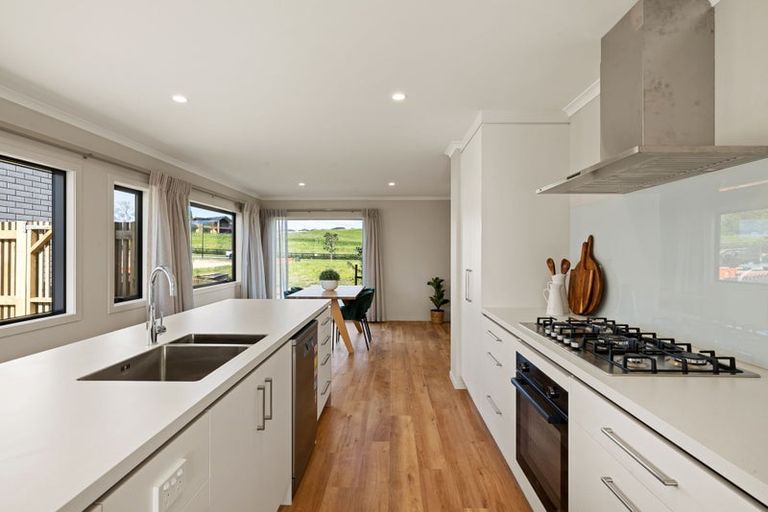 Photo of property in 25 Kakariki Lane, Rototuna North, Hamilton, 3210