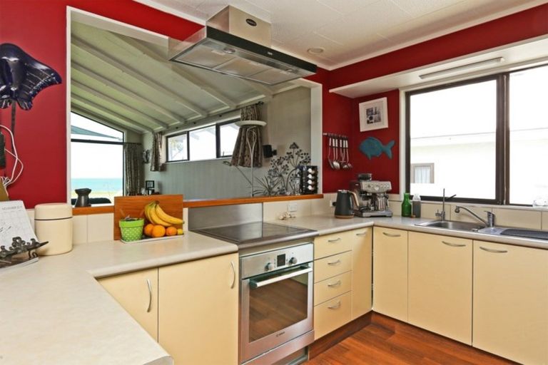 Photo of property in 132 North Shore Road, Eskdale, Napier, 4182