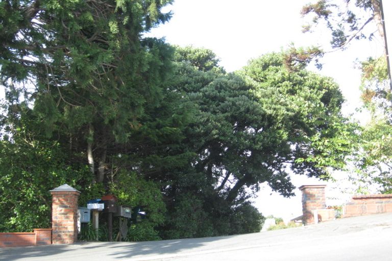 Photo of property in 37 Middleton Road, Kew, Dunedin, 9012