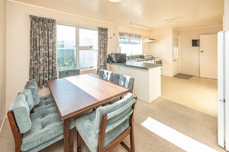 Photo of property in 14 Hood Street, Castlecliff, Whanganui, 4501