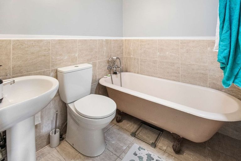 Photo of property in 42 Lytton Street, Glenholme, Rotorua, 3010