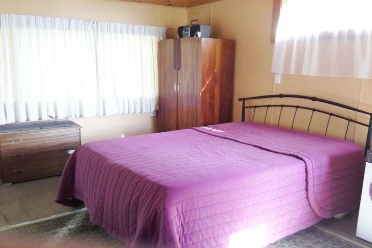 Photo of property in 31 Onaero Beach Road, Onaero, Urenui, 4383