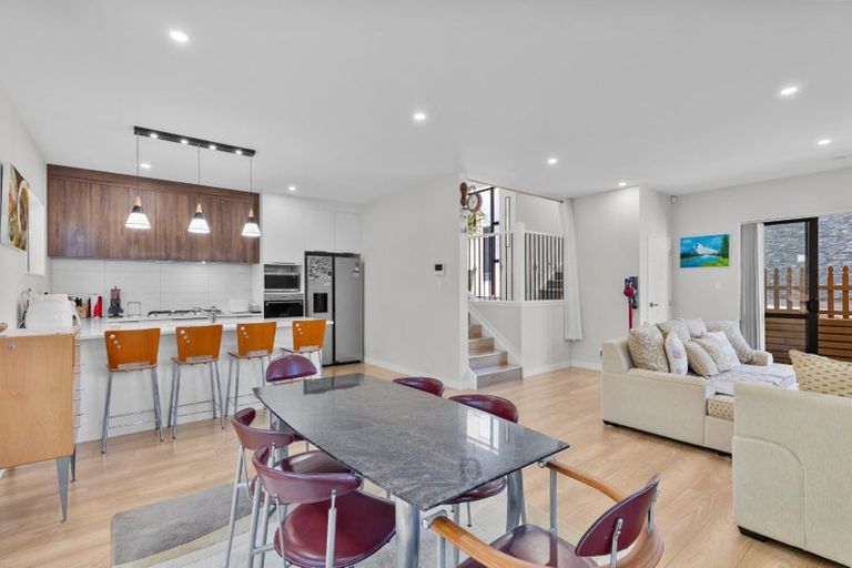 Photo of property in 9c Mowbray Place, Sunnynook, Auckland, 0620