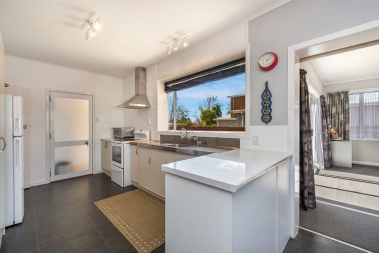 Photo of property in 24 Mcnicol Street, Fairfield, Hamilton, 3214