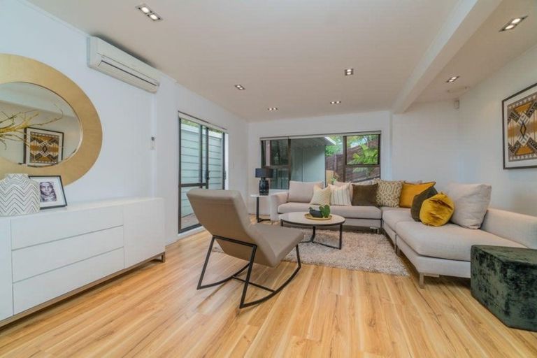 Photo of property in 13 Stredwick Drive, Torbay, Auckland, 0630