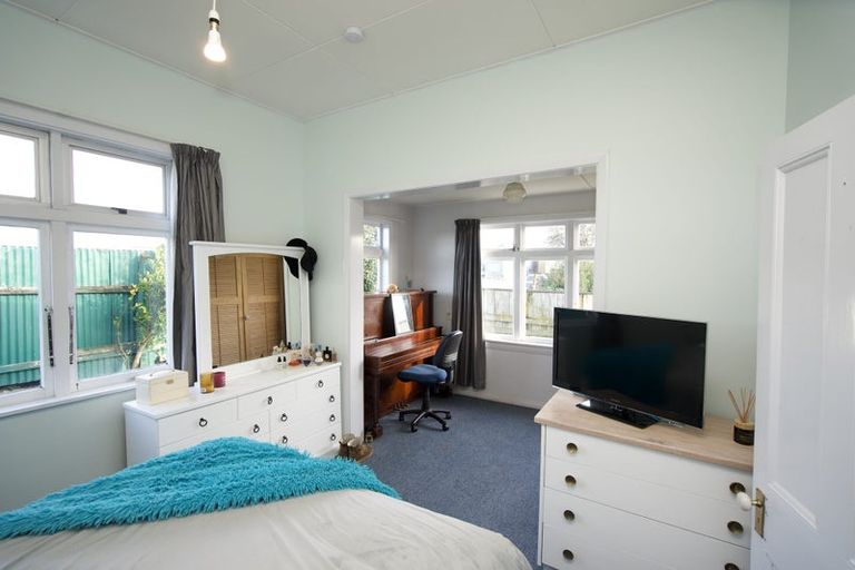 Photo of property in 22 Criterion Street, Bulls, 4818