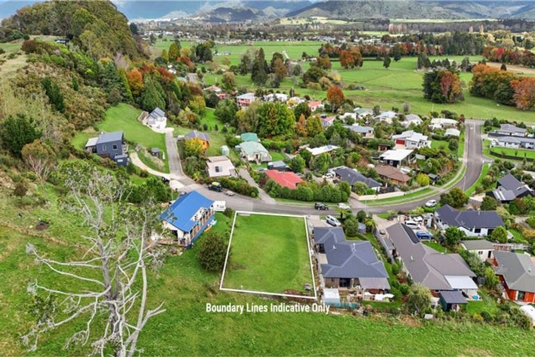 Photo of property in 25 Arapeta Place, Takaka, 7110