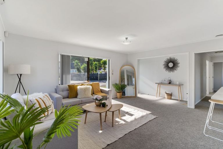 Photo of property in 2/11 Avis Avenue, Papatoetoe, Auckland, 2025