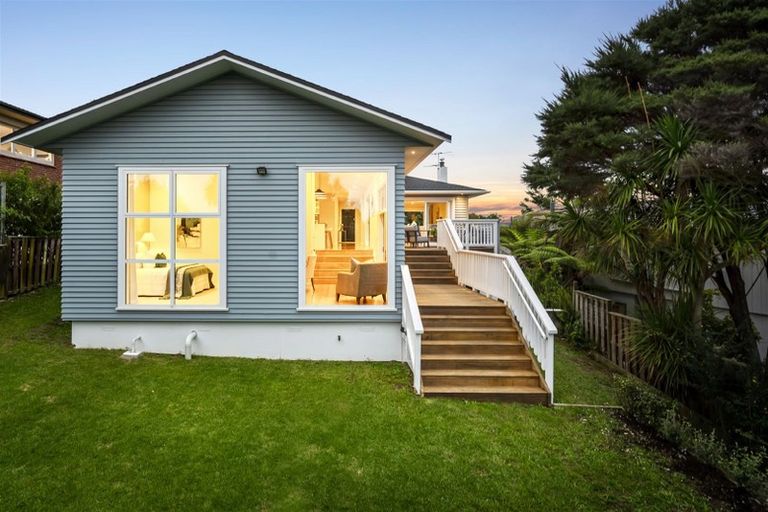 Photo of property in 11 Willow Avenue, Birkenhead, Auckland, 0626