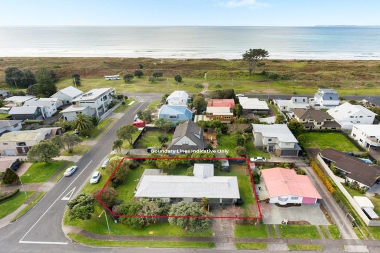 Photo of property in 155 Dickson Road, Papamoa Beach, Papamoa, 3118