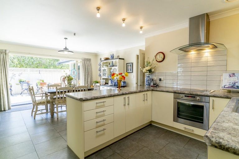 Photo of property in 6 Crosby Street, Havelock North, 4130