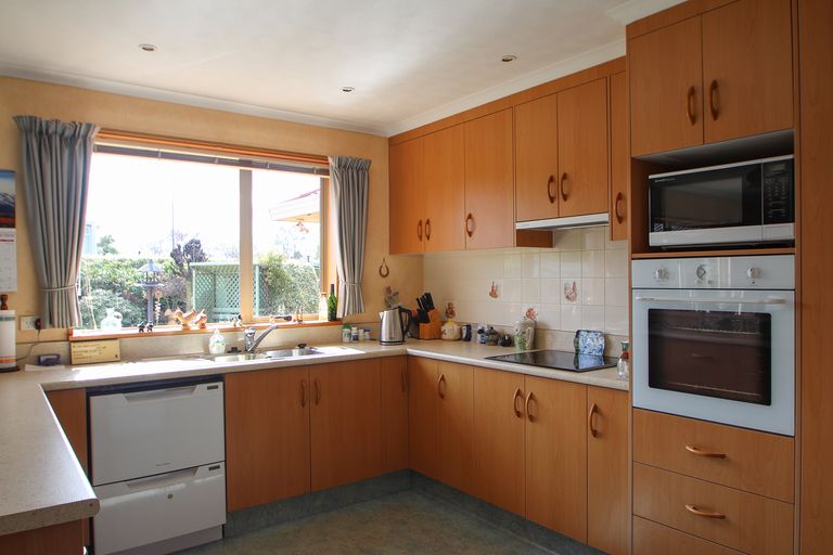 Photo of property in 6 Hannah Place, Holmes Hill, Oamaru, 9401